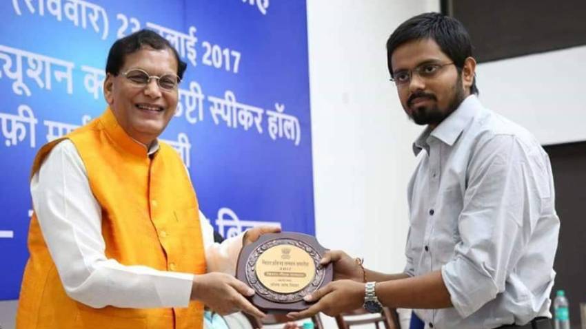 Bihar’s Young Entrepreneur Wants To Give People Jobs, Not Charity!