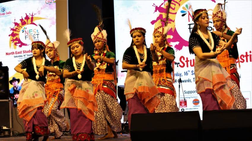 North East art culture and fashion show enthralled the people at the North East Student Festival-NESt Fest  2023 at Talkatora Stadium in Delhi