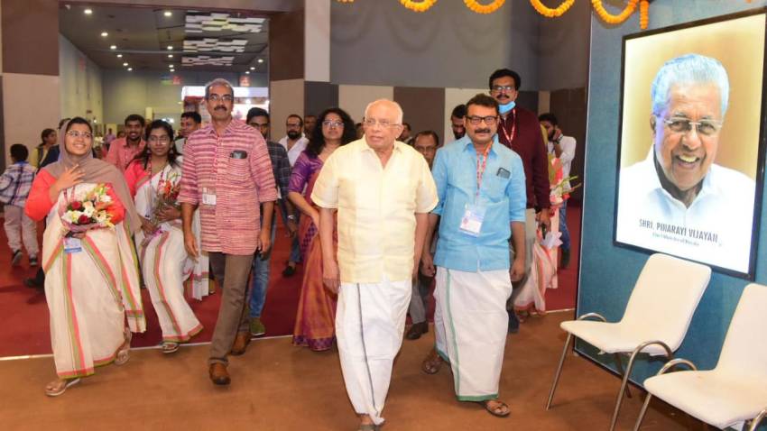Kerala Minister Shri K. Krishnankutty applauds Kerala Pavilion's unique showcase of its Trade Legacy