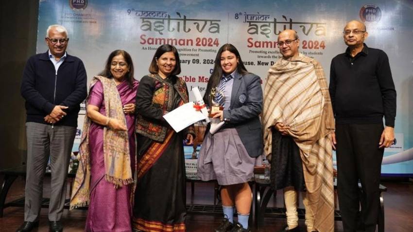 Modern School Vasant Vihar Student Anandini Suri Wins Junior Astitva Samman 2024 for Pioneering Hunger Solution Project