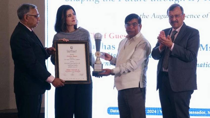 Federation of Indian Publishers honours Karine Pansa with Global Ambassador of Publishing & Education Award
